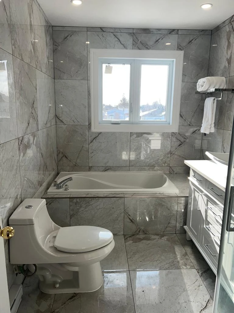 Ensuite bathroom renovation in Laval