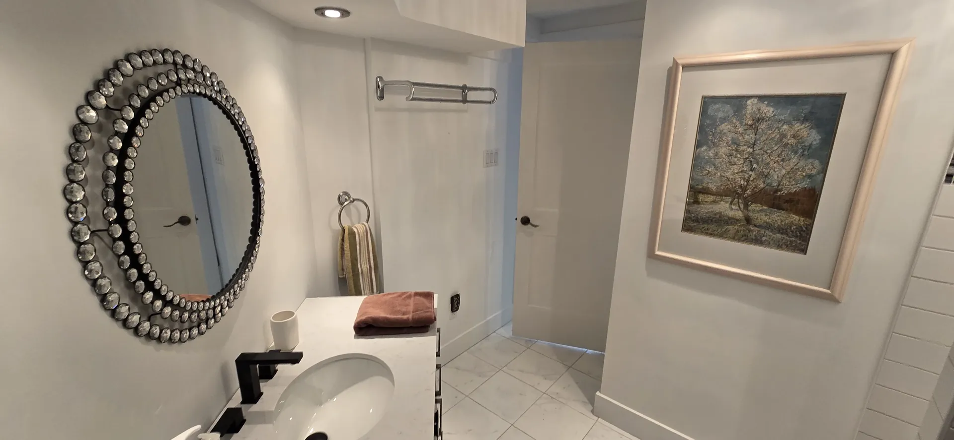 Luxury bathroom renovation in Laval