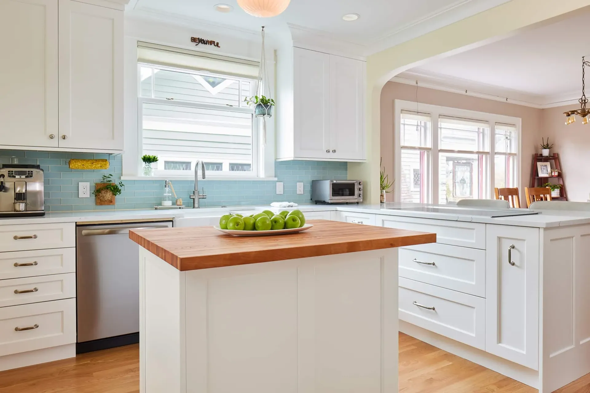 Modern turnkey kitchen renovation in Laval